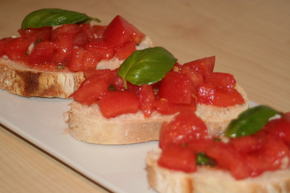 Italienische Bruschetta mit Tomaten | Rezept-Kiste.de