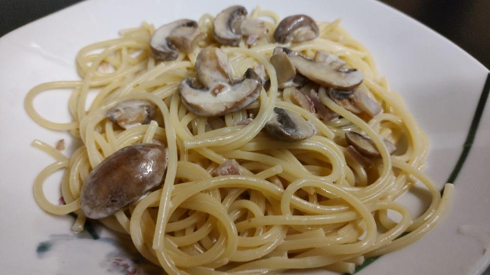 Spaghetti mit Champignon Sahne Sauce | Rezept-Kiste.de