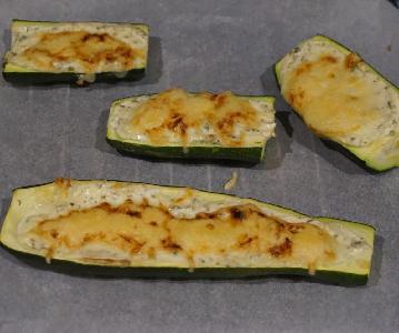 Bild vom Rezept Zucchini mit Frischkäse-Füllung