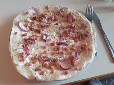 Bild vom Rezept Schneller falscher Flammkuchen 