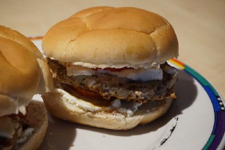 Bild vom Rezept Minuten-Schnitzel-Feta-Burger
