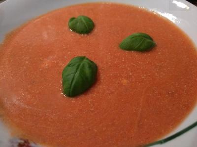 Bild vom Rezept Leichte Tomatensuppe mit Tomatenmark