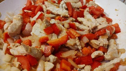 Bild vom Rezept Puten-Paprika-Tomaten-Pfanne