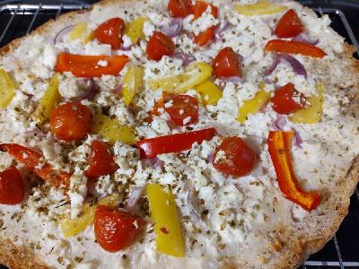 Bild vom Rezept Fladenbrot Pizza mit Schmand