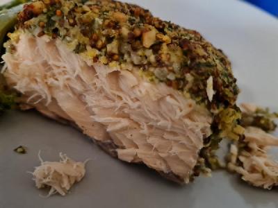 Bild vom Rezept Lachs in Kräuter-Senf Kruste