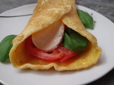 Bild vom Rezept Omelett mit Mozzarella-Tomaten-Füllung