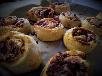 Bild vom Rezept Blätterteig-Schnecken mit Tomaten-Käse-Füllung
