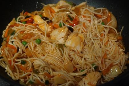 Bild vom Rezept Chinesischer Hühnchen-Nudel-Wok süß-sauer